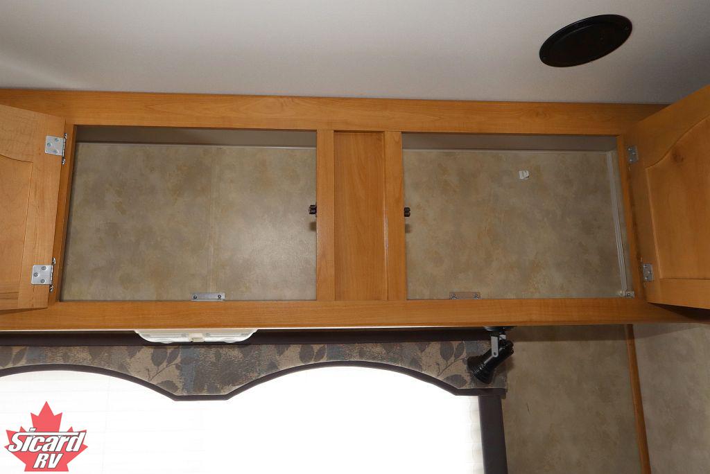 2009 FORESTER WINDCHASER 275RLS