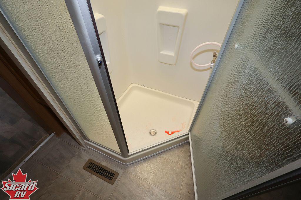 2009 FORESTER WINDCHASER 275RLS