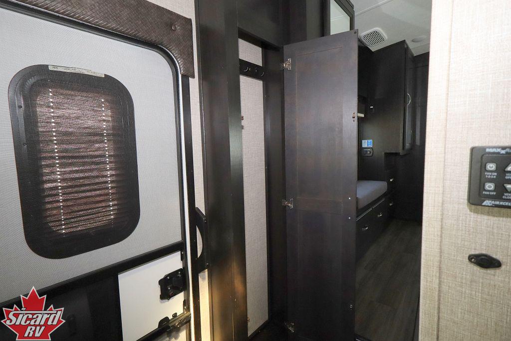 2023 JAYCO NORTH POINT 382FLRB