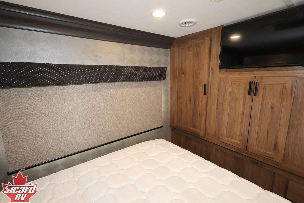 2021 FOREST RIVER FORESTER 3011DS