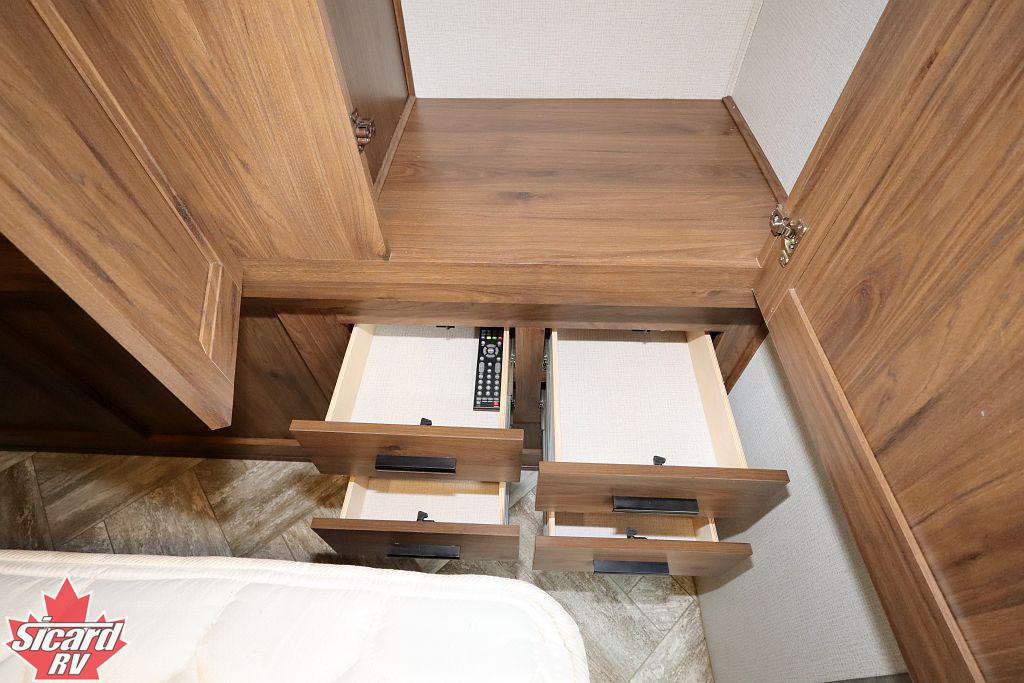 2021 FOREST RIVER FORESTER 3011DS