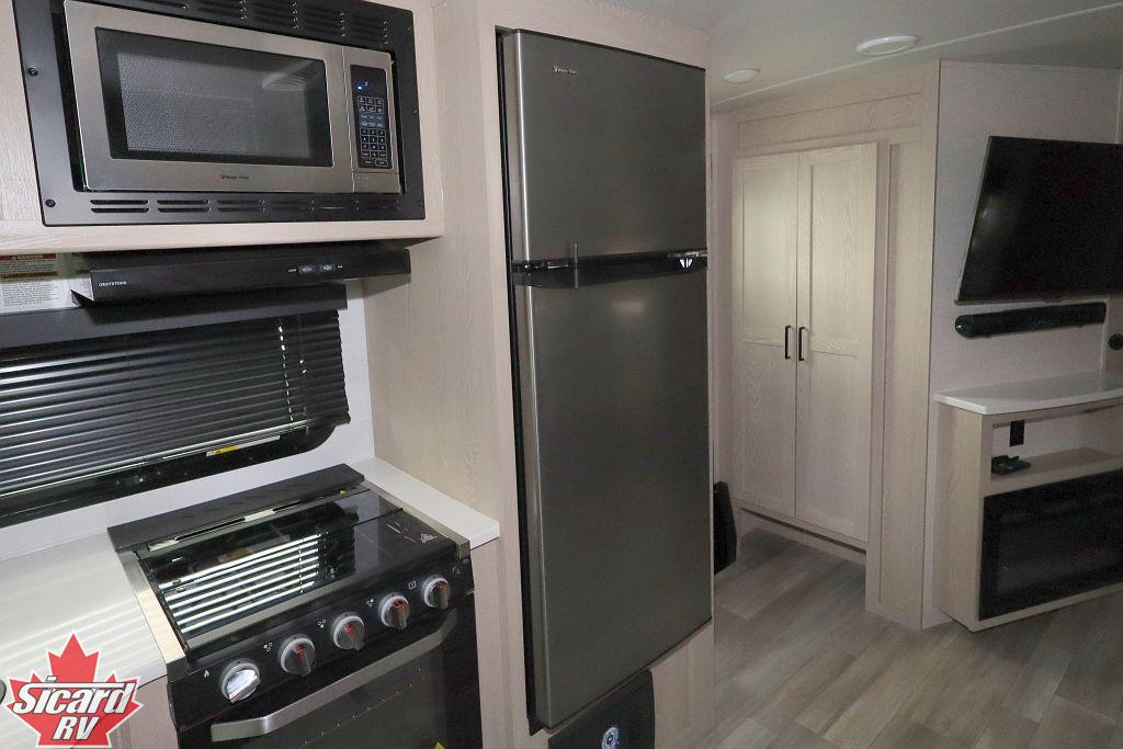 2023 FOREST RIVER FLAGSTAFF SUPER LITE 26FKBS