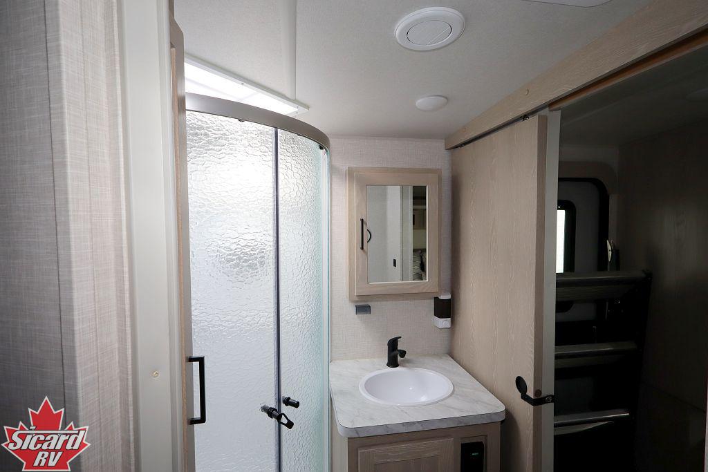 2023 FOREST RIVER FLAGSTAFF SUPER LITE 26FKBS