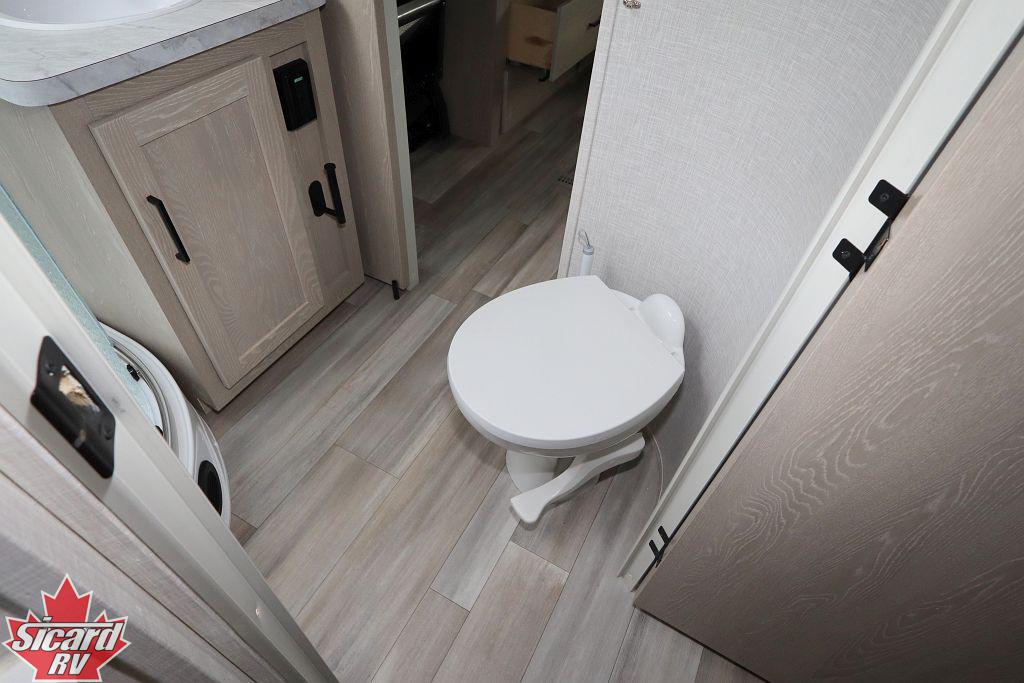 2023 FOREST RIVER FLAGSTAFF SUPER LITE 26FKBS