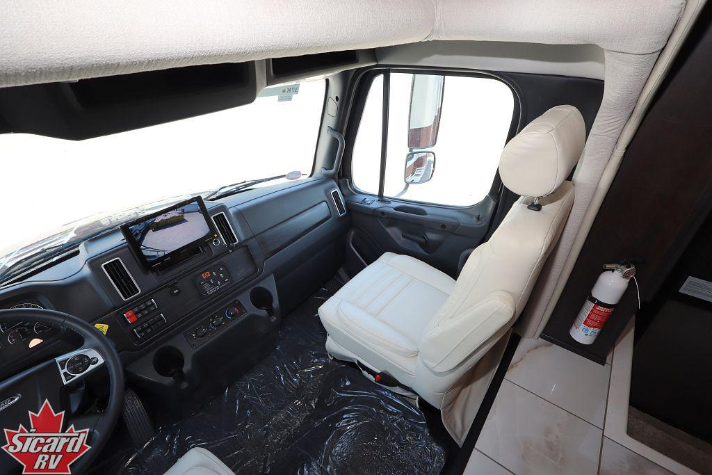 2027 JAYCO SENECA PRESTIGE 37K