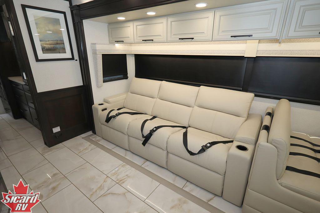 2027 JAYCO SENECA PRESTIGE 37K