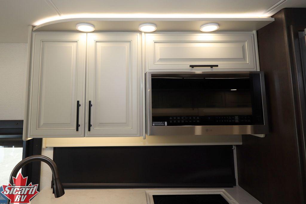 2027 JAYCO SENECA PRESTIGE 37K