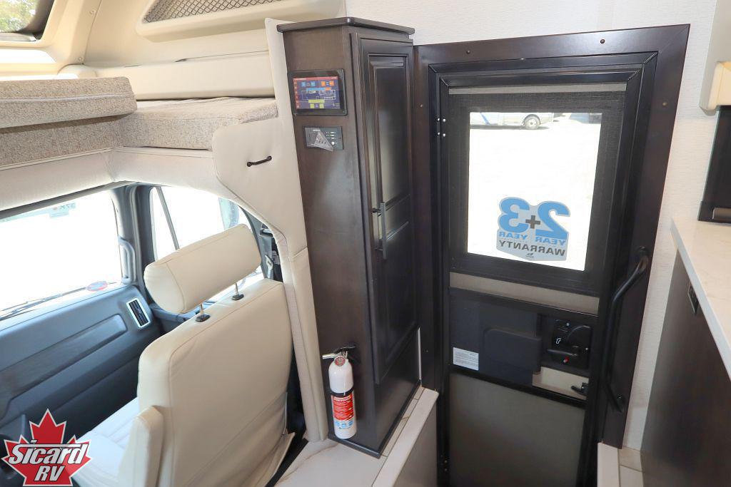2027 JAYCO SENECA PRESTIGE 37K