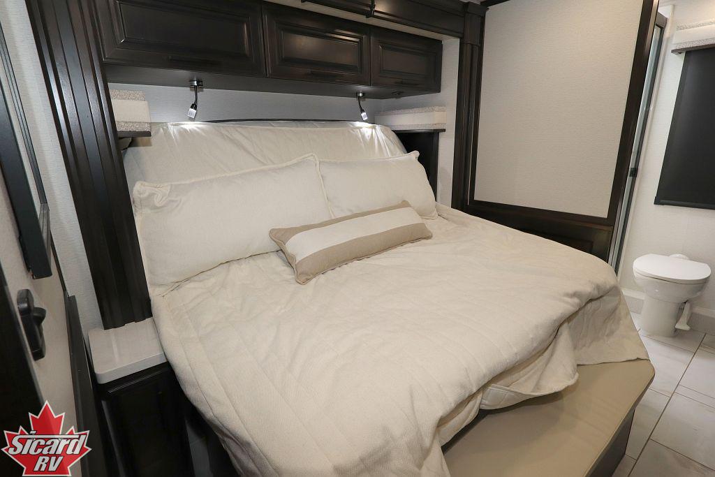 2027 JAYCO SENECA PRESTIGE 37K
