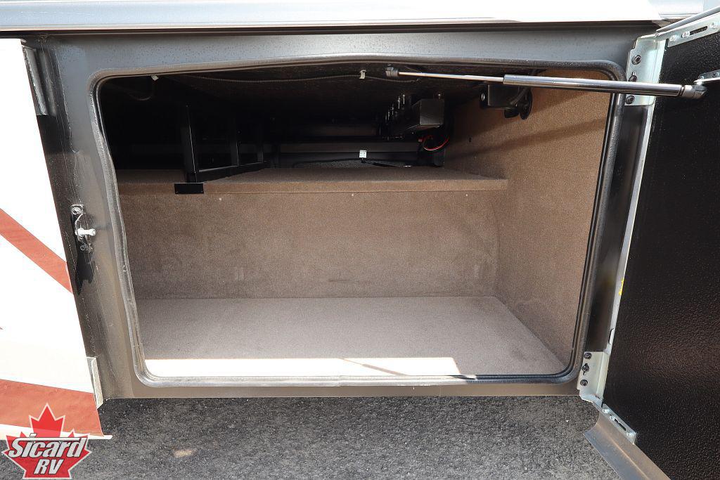 2027 JAYCO SENECA PRESTIGE 37K