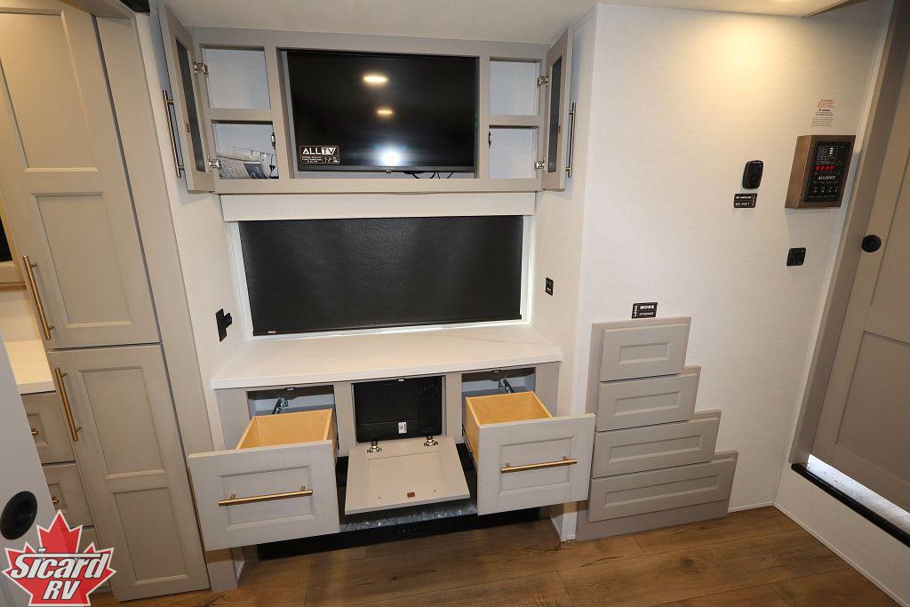 2026 ALLIANCE BENCHMARK 44LFT