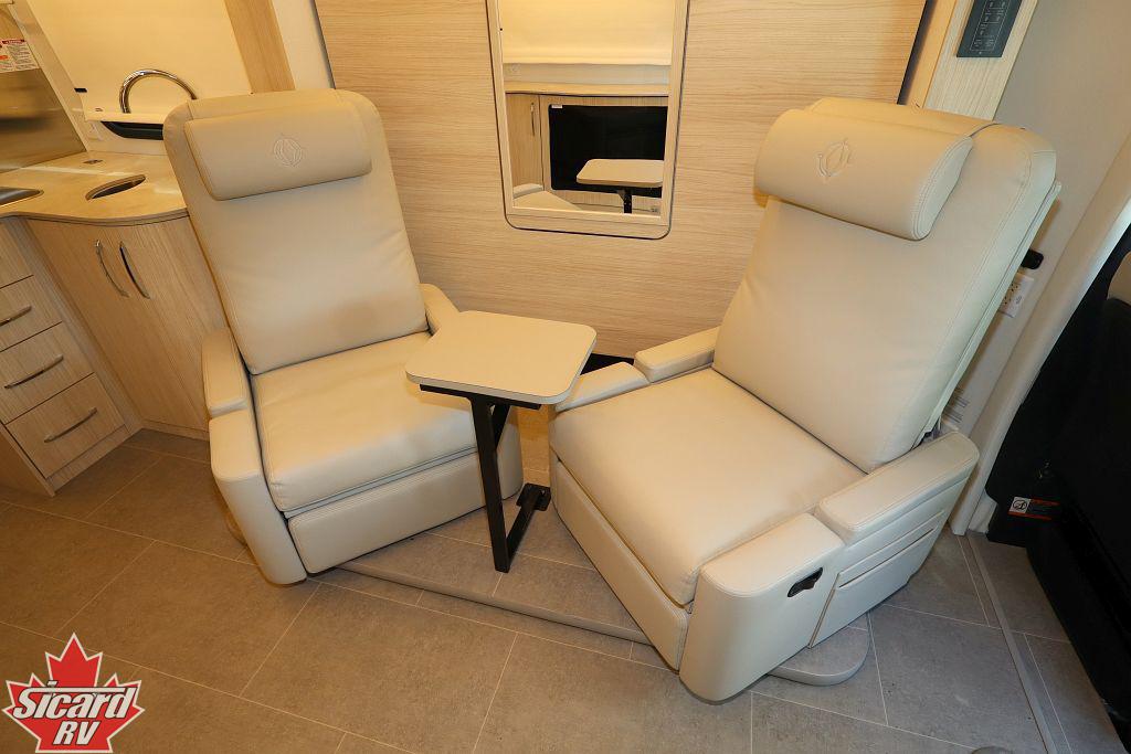 2024 LEISURE TRAVEL VANS UNITY U24MB