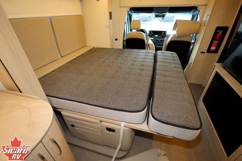2024 LEISURE TRAVEL VANS UNITY U24MB