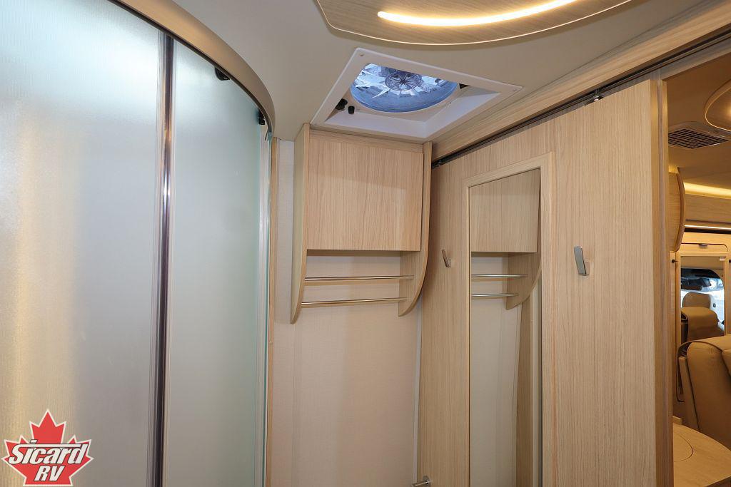 2024 LEISURE TRAVEL VANS UNITY U24MB