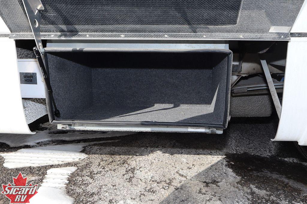 2024 LEISURE TRAVEL VANS UNITY U24MB