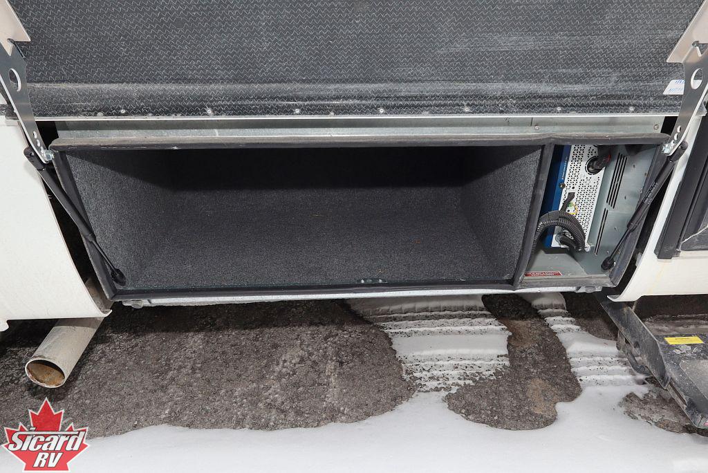 2024 LEISURE TRAVEL VANS UNITY U24MB