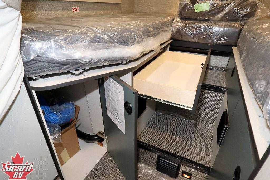 2027 WINNEBAGO EKKO 22A