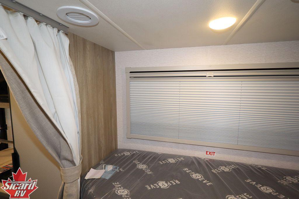 2027 WINNEBAGO EKKO 22A