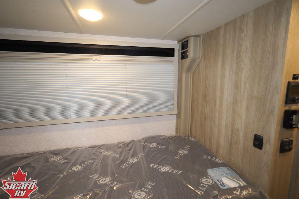 2027 WINNEBAGO EKKO 22A