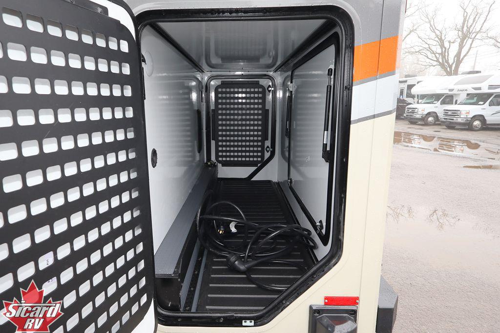 2027 WINNEBAGO EKKO 22A