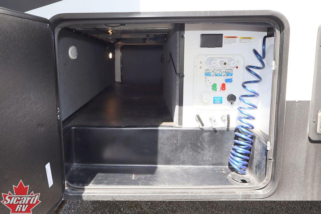 2022 ALLIANCE VALOR 36V11