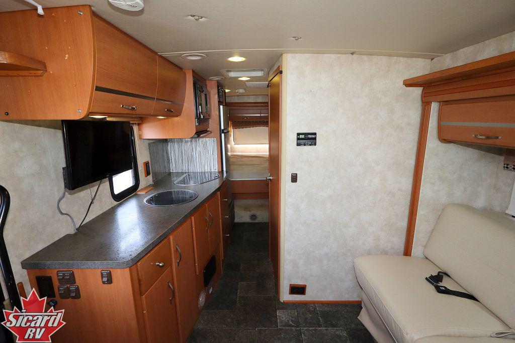 2011 ITASCA NAVION IQ 24G