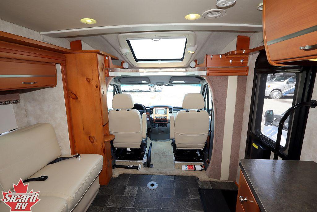 2011 ITASCA NAVION IQ 24G