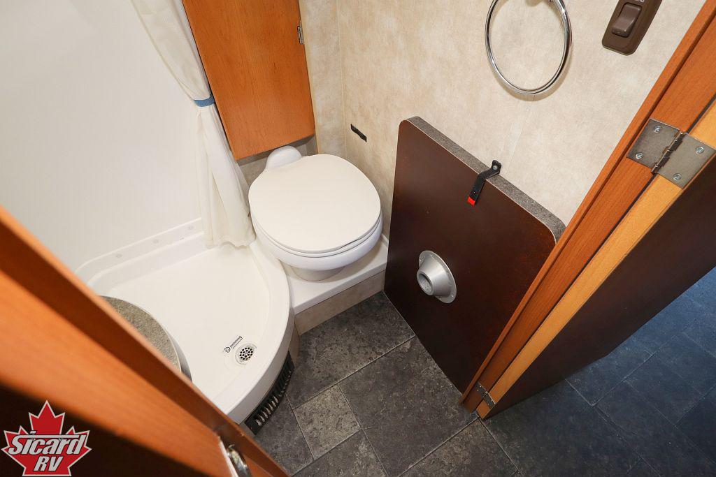 2011 ITASCA NAVION IQ 24G