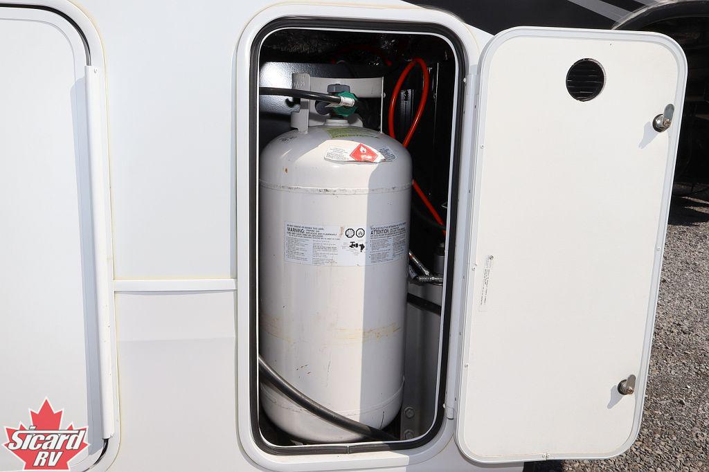 2022 JAYCO NORTH POINT 382FLRB