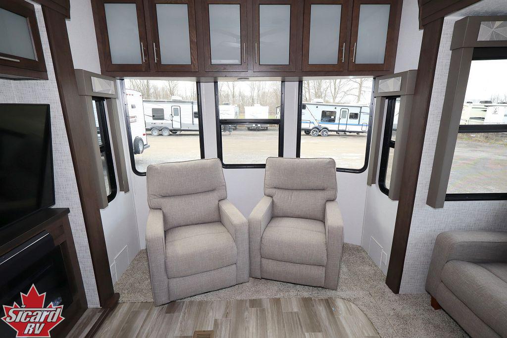 2020 FOREST RIVER SALEM VILLA 393FLT