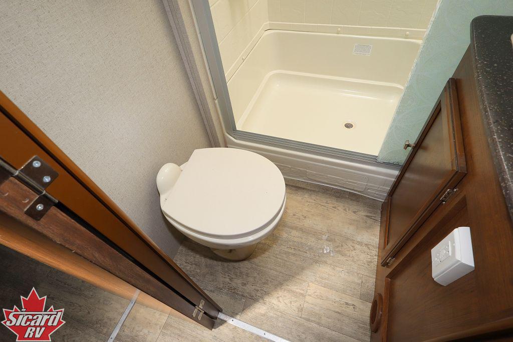 2017 COACHMEN FREEDOM EXPRESS 321FEDS