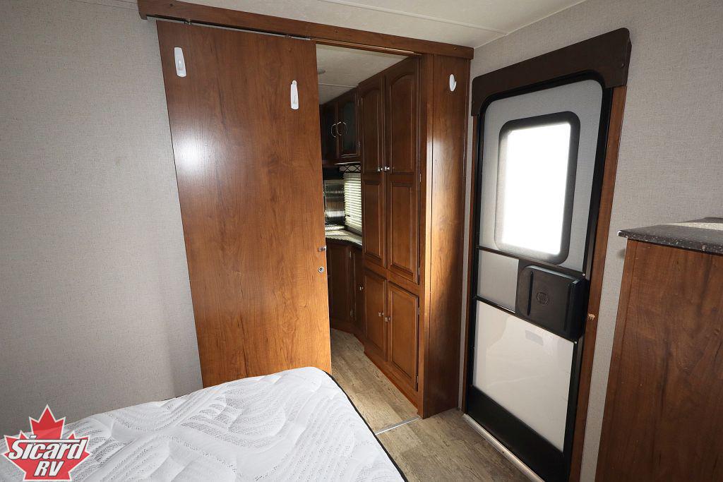 2017 COACHMEN FREEDOM EXPRESS 321FEDS