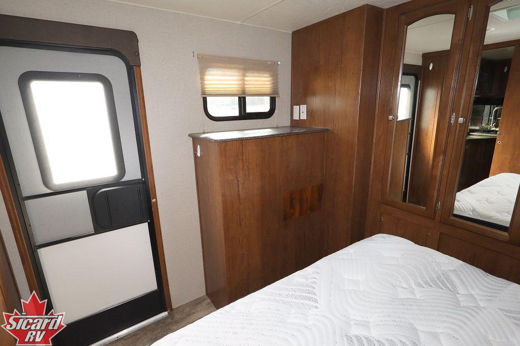 2017 COACHMEN FREEDOM EXPRESS 321FEDS