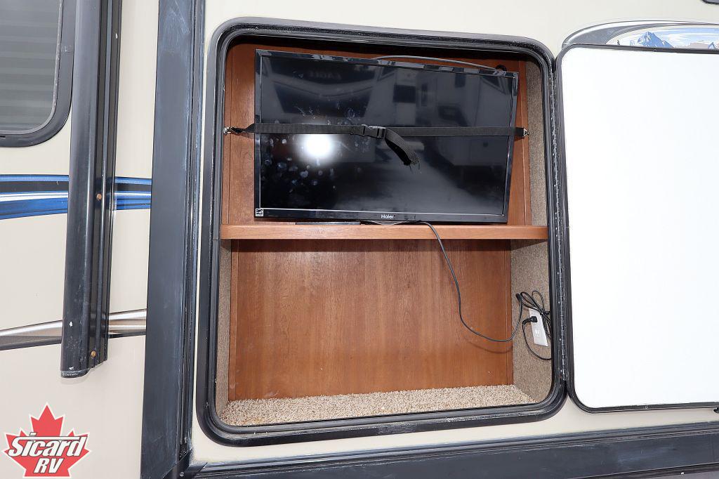 2015 COACHMEN FREEDOM EXPRESS 322RLDS