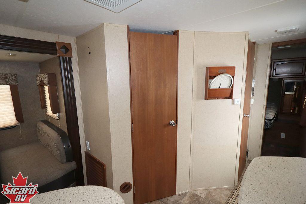 2015 COACHMEN FREEDOM EXPRESS 322RLDS