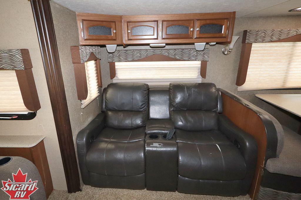 2015 COACHMEN FREEDOM EXPRESS 322RLDS