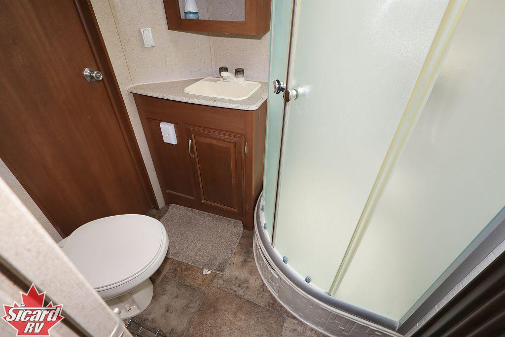 2015 COACHMEN FREEDOM EXPRESS 322RLDS