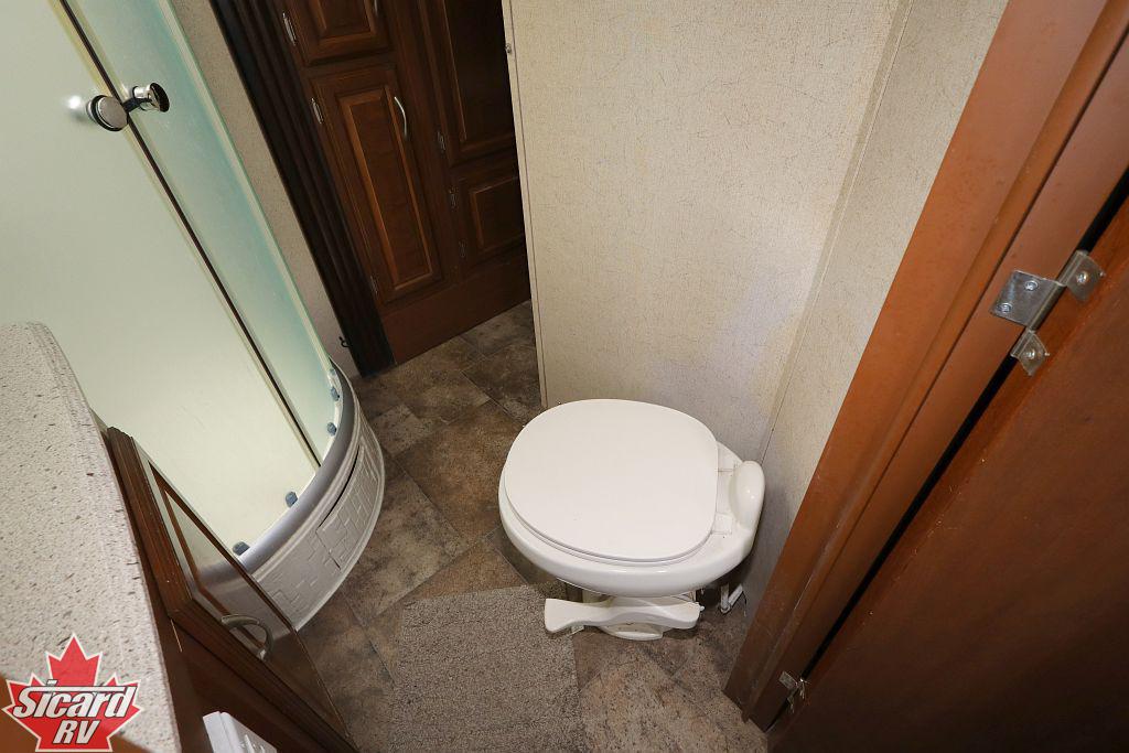 2015 COACHMEN FREEDOM EXPRESS 322RLDS