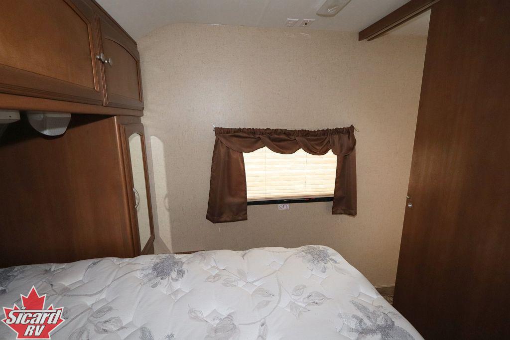 2015 COACHMEN FREEDOM EXPRESS 322RLDS