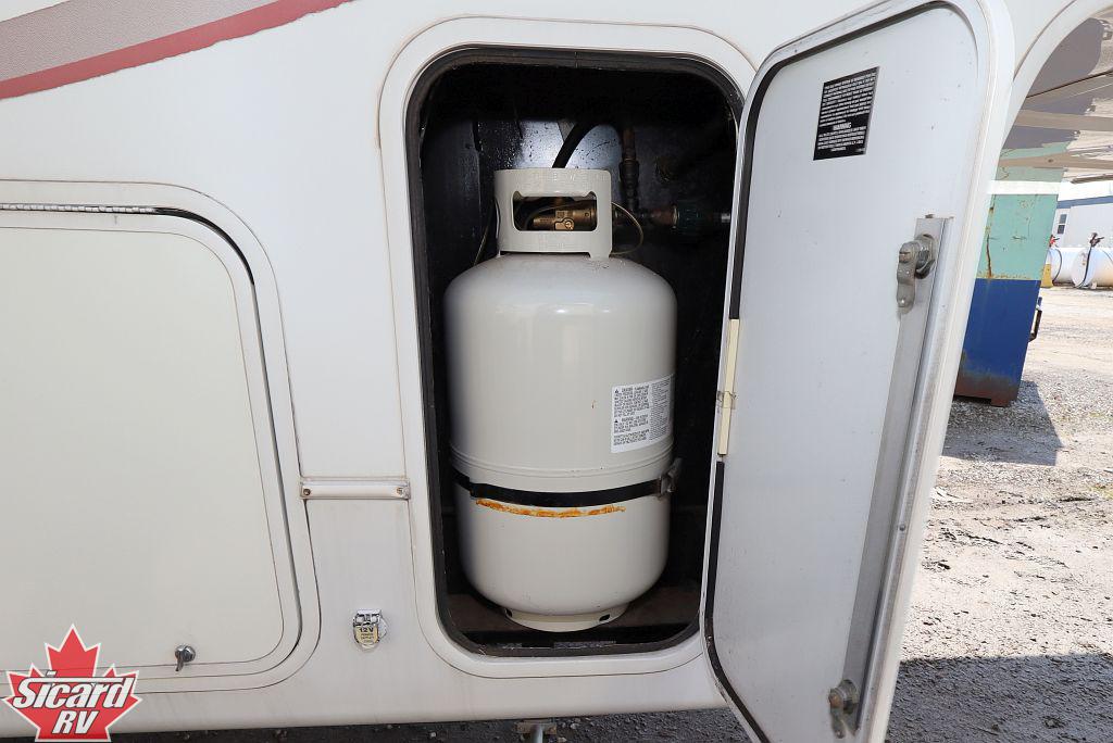 2001 KEYSTONE MONTANA 3670RL