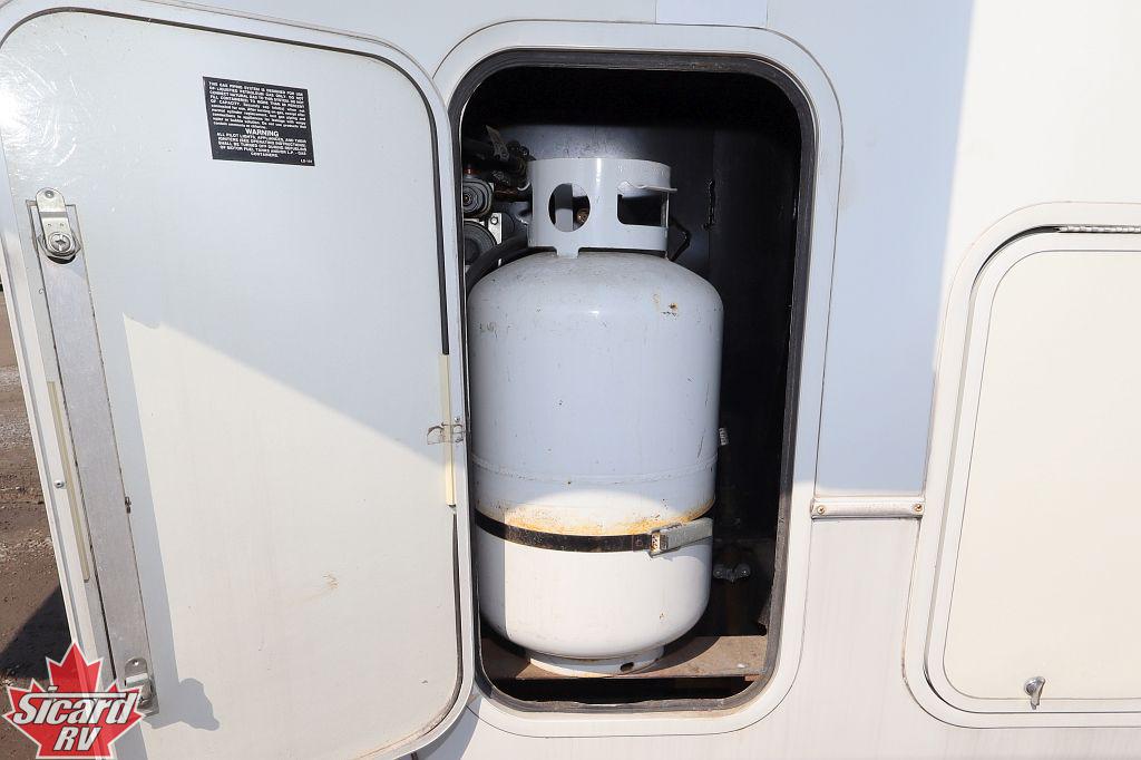 2001 KEYSTONE MONTANA 3670RL