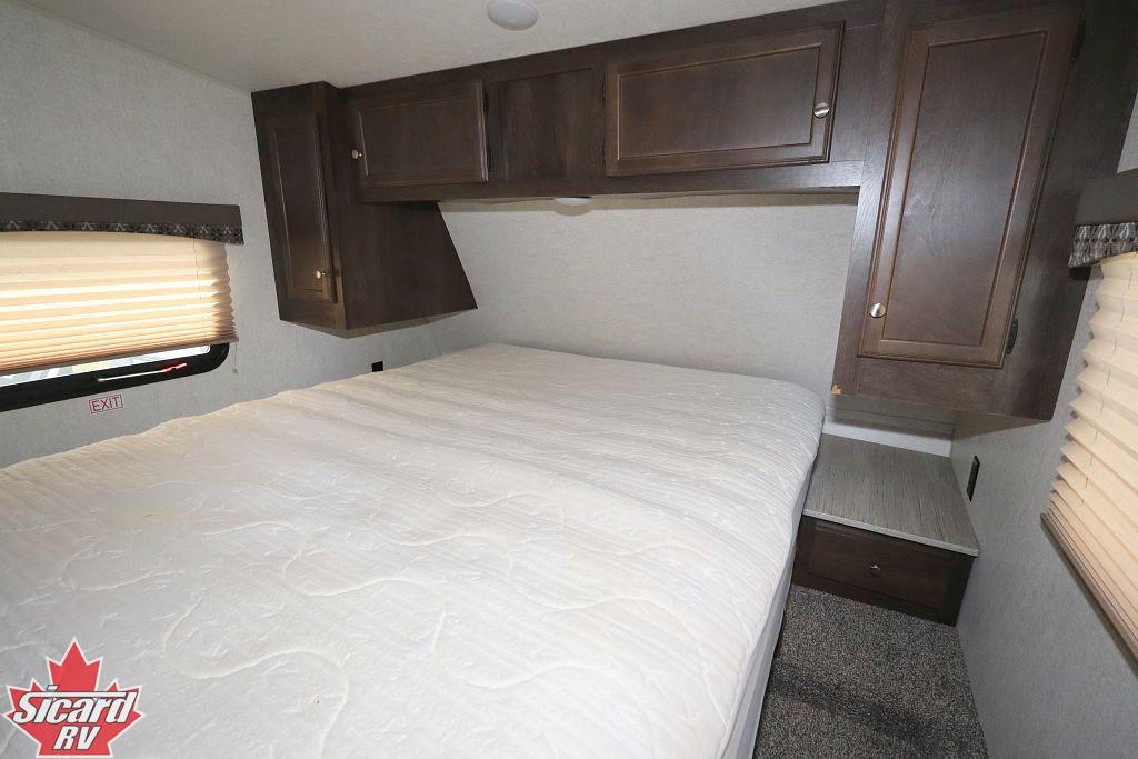 2018 STARCRAFT AUTUMN RIDGE 265BHS