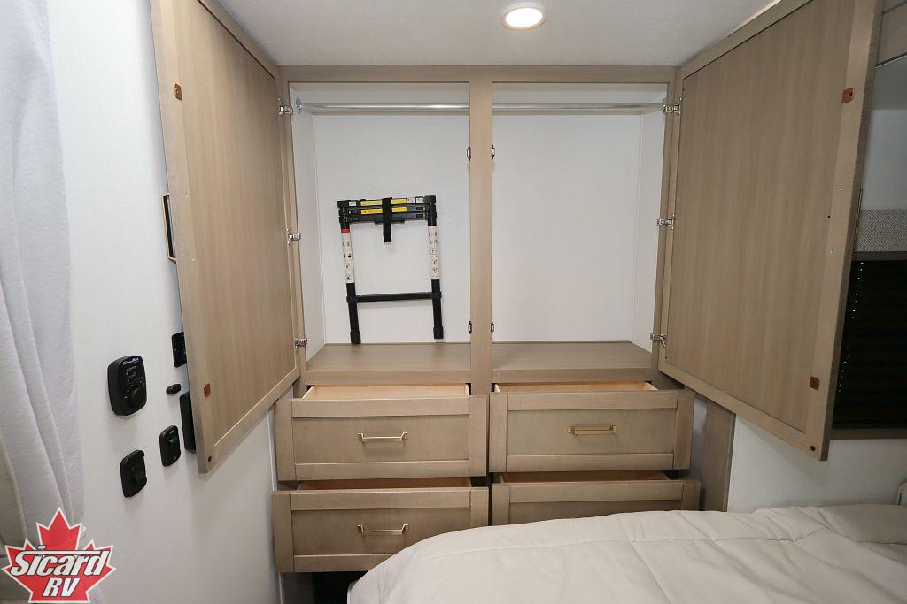2027 JAYCO REDHAWK 24B