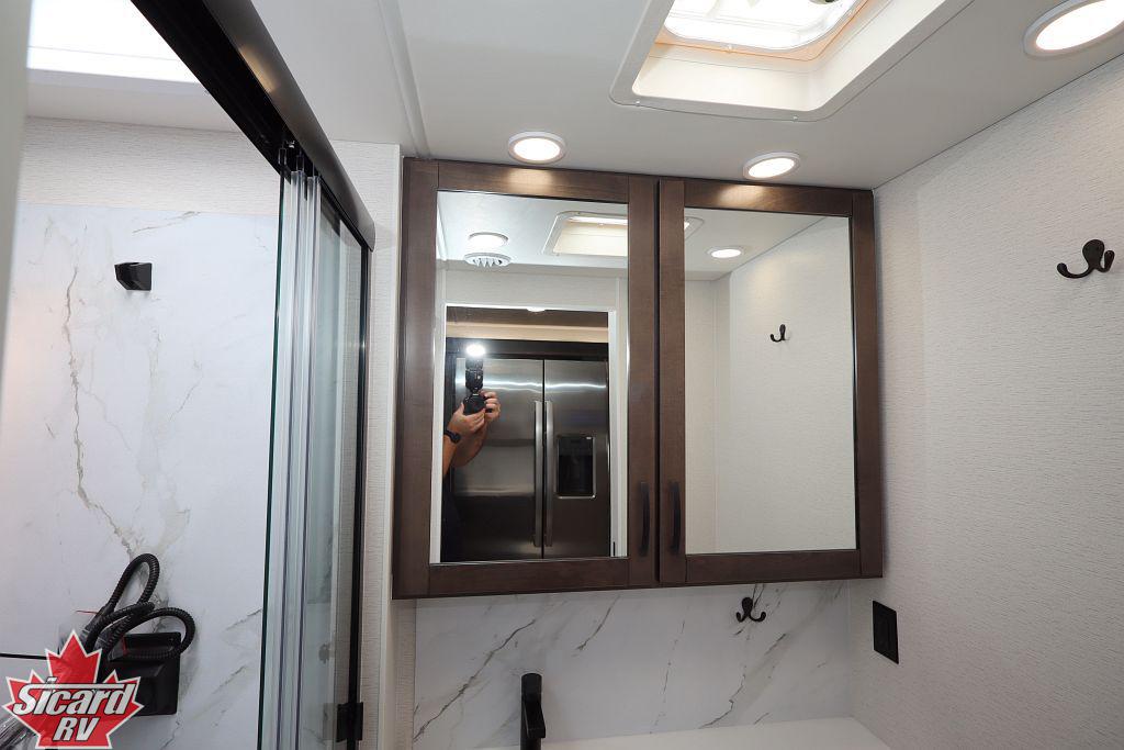 2027 JAYCO SENECA 37M