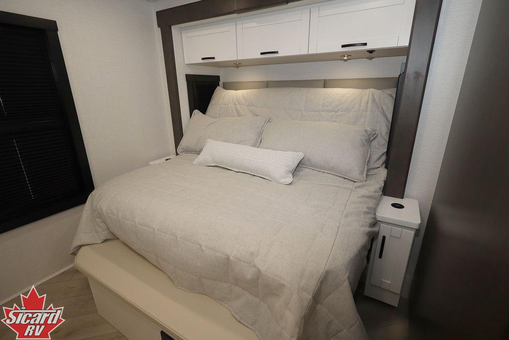 2027 JAYCO SENECA 37M