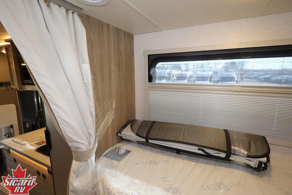2027 WINNEBAGO EKKO 22A