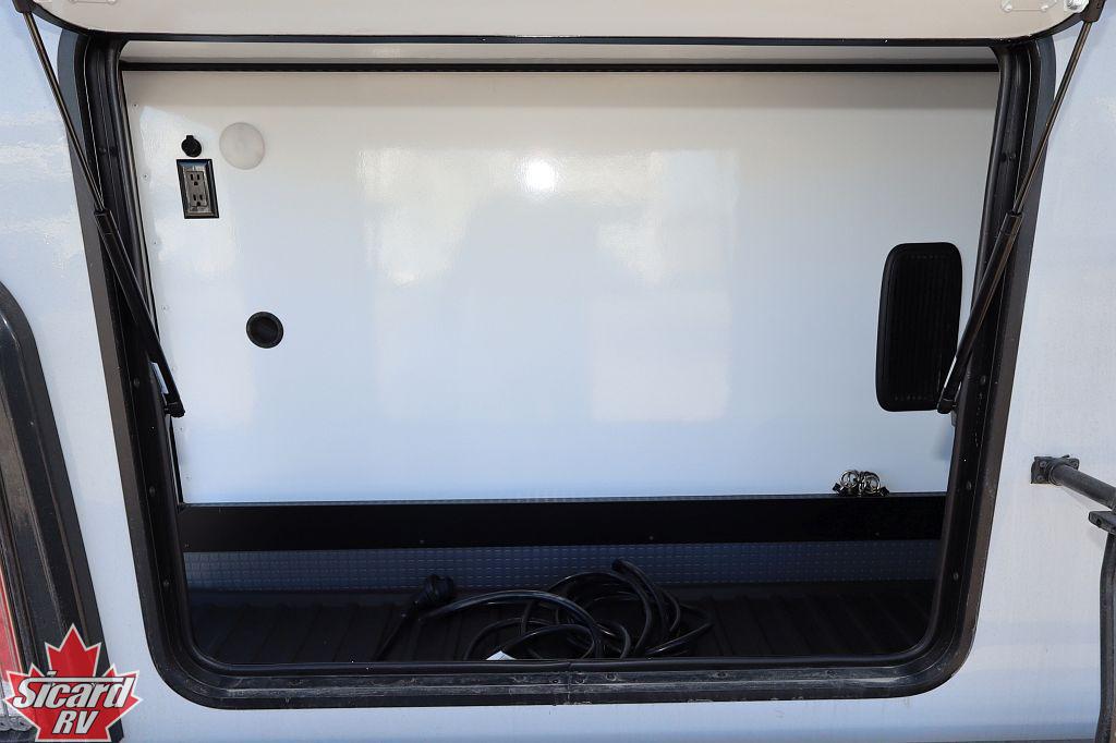 2027 WINNEBAGO EKKO 22A