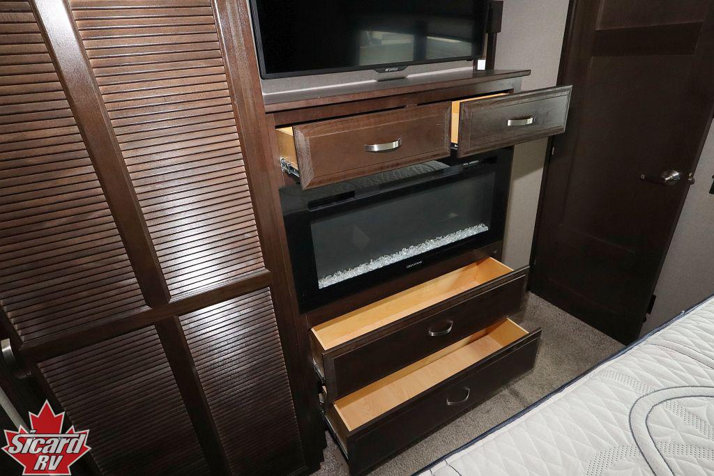 2019 FOREST RIVER RIVERSTONE 39FKTH