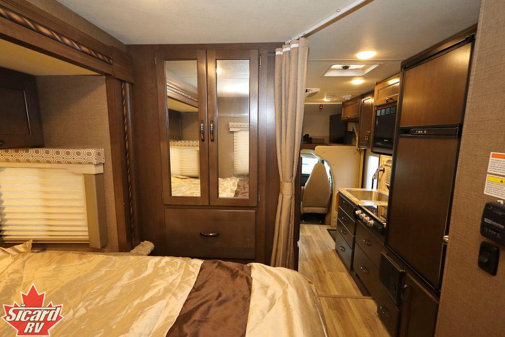 2019 THOR FOUR WINDS 22B