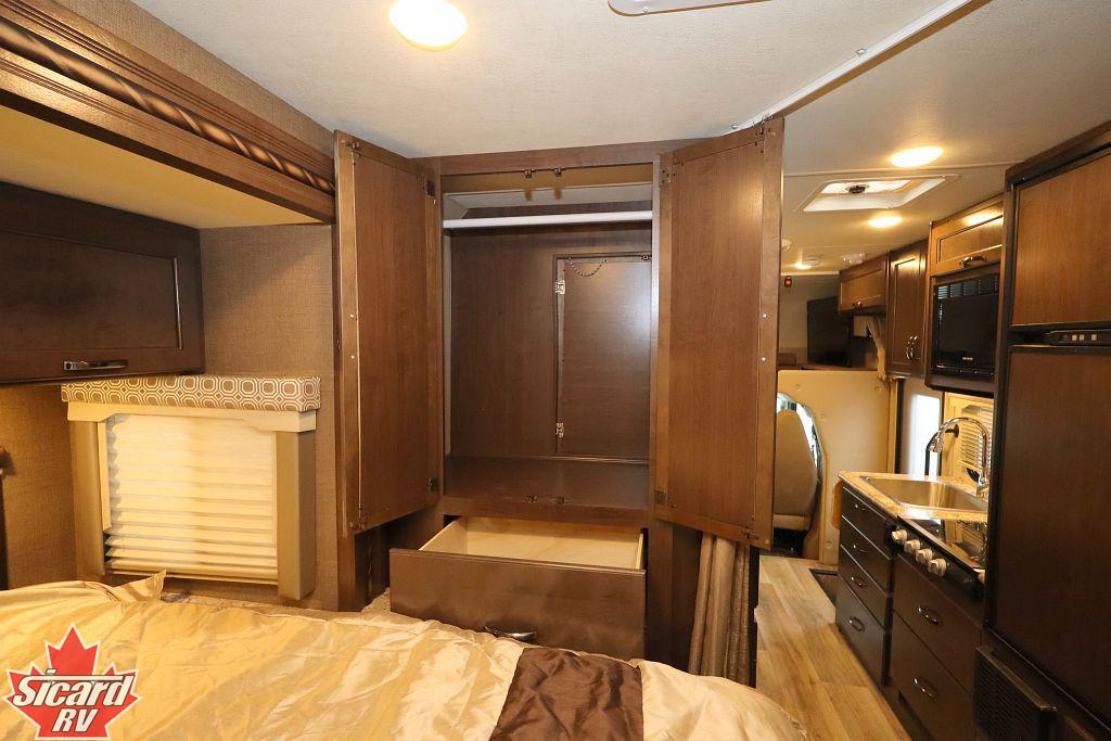 2019 THOR FOUR WINDS 22B